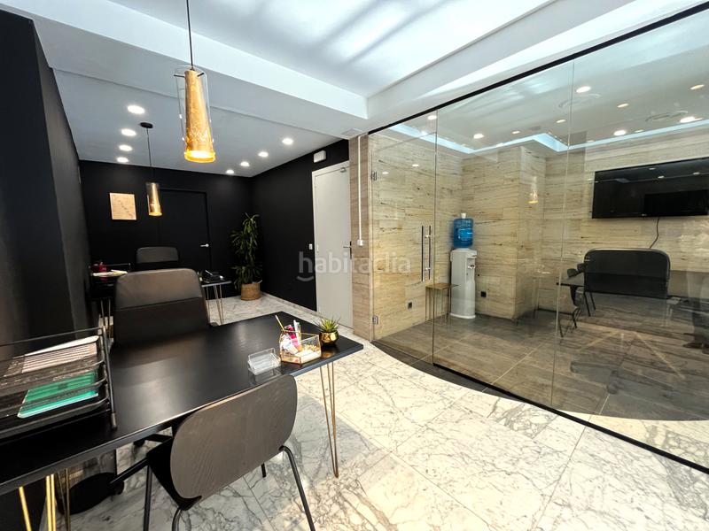 Foto 67a5b8a1-646d-49f8-9d80-dd9639df9bb9. Business premise with heating in Raval Barcelona