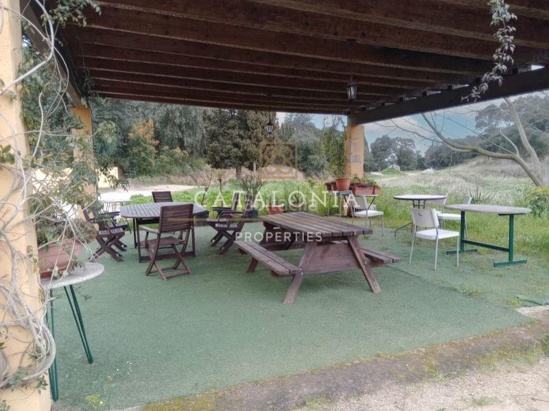 Foto 0eef52b7-37dd-4115-b3ab-0725e76d8efd. Masía impresionante masia con terreno en Vilassar de Dalt