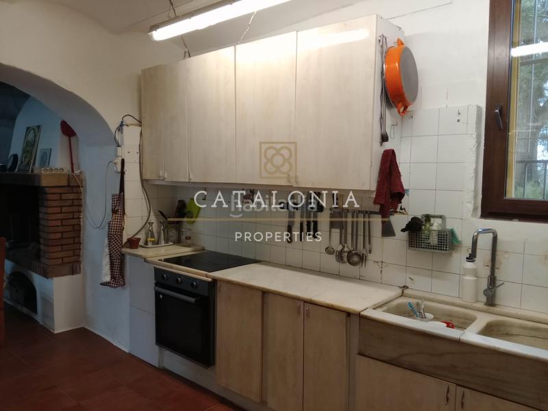Foto a966eb0c-e00a-49ab-894f-e5a347bf9d1b. Masía impresionante masia con terreno en Vilassar de Dalt