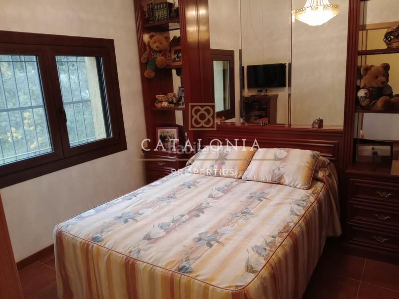 Foto dc8033c7-3436-431b-bdef-cc95c34c79a0. Masía impresionante masia con terreno en Vilassar de Dalt