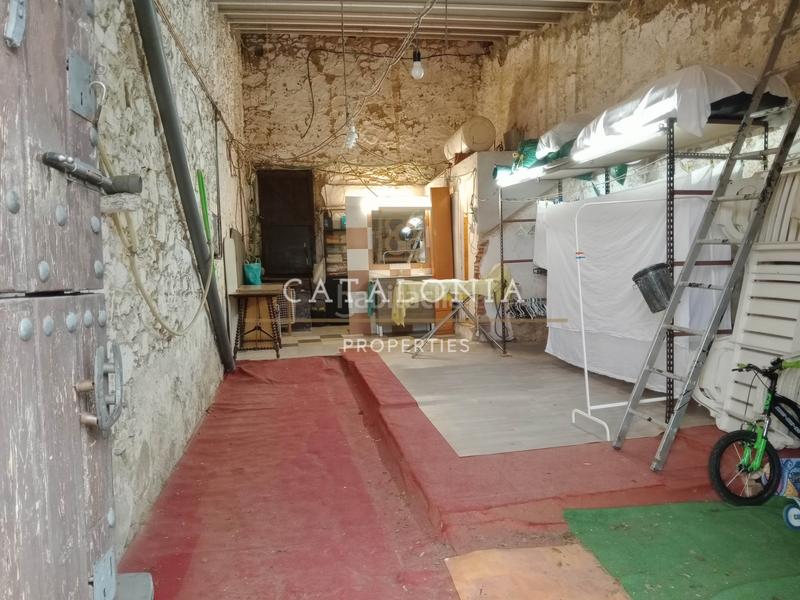 Foto ecedc35a-639b-42c2-9fdb-9d0d23af9cb2. Masía impresionante masia con terreno en Vilassar de Dalt
