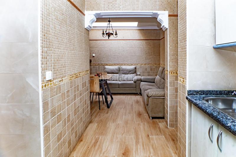 Foto 71d44b8e-abc5-4737-89b8-2112d2ca1a65. Dúplex  de 4 dormitorios reformado en Las Cabañuelas Vícar