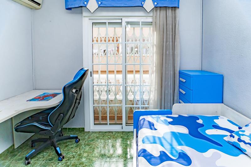 Foto 882a9c5b-b82b-427a-9dae-6bc94d149c05. Dúplex  de 4 dormitorios reformado en Las Cabañuelas Vícar