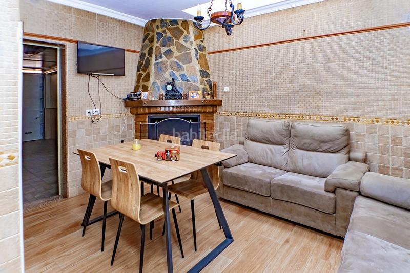 Foto b9e9b3f8-9b4c-4bdc-8a26-f83f6446be28. Dúplex  de 4 dormitorios reformado en Las Cabañuelas Vícar