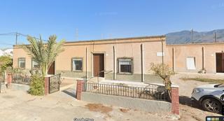 Casa adossada  San jeronimo (e). Casa reformada con patio en el ejido oeste  lista para entrar a