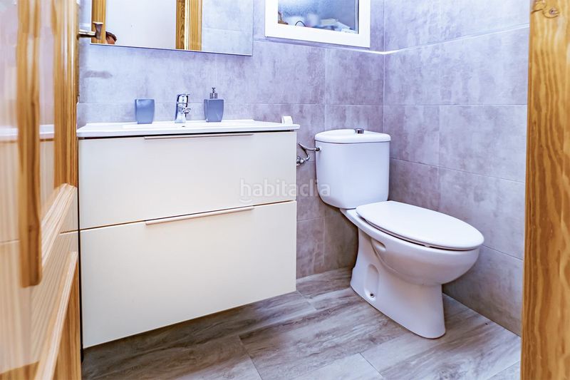 Foto b08952ab-966b-402a-a015-15d09088eeb3. Casa adosada se vende dúplex . en Adra