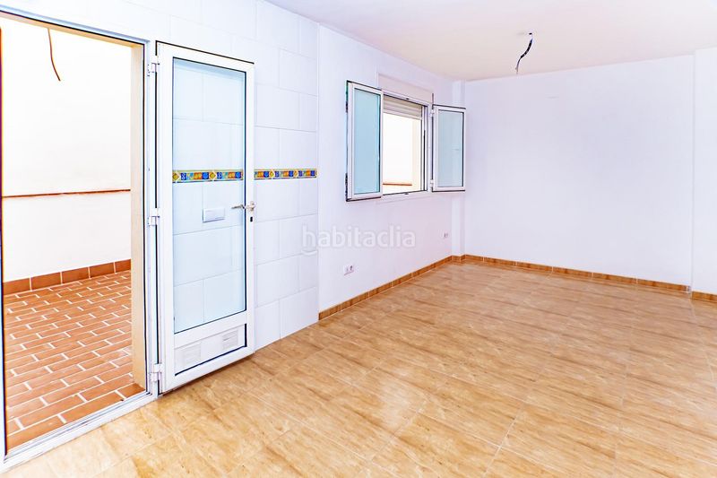 Foto 138f949d-a5b1-4386-aeec-24ef037c2c24. Casa amb aparcament a Pechina