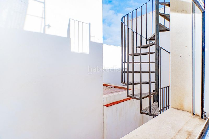 Foto df25940c-4b40-494b-8d30-d598cdad6623. Casa amb aparcament a Pechina