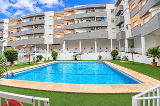 Pis  Avenida hispanidad de la (cb). Piso de 2 dormitorios con piscina, garaje y trastero en las caba