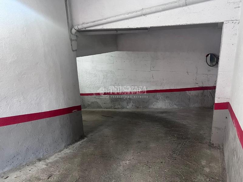 Foto 906ffd0e-e95b-46c9-ba7d-f3ce0edce331. Parking coche boxplaza de garaje en venta en Vila de Gràcia Barcelona