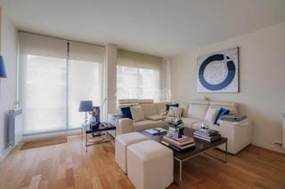 Etagenwohnung in Vila de Gràcia