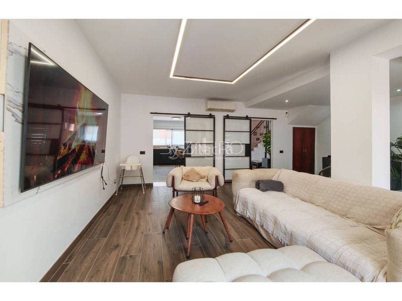 Foto a60699c5-1f3f-4974-bb11-2db80020d42a. Casa amb aparcament a La Quinta Santa Úrsula