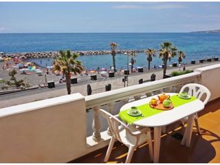 Miete Appartement  Avenida marítima. Se alquila apartemento temporal desde el 1 de septiembre hasta e