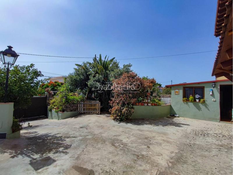 Foto 7dfd3ce9-8166-407d-981b-af4af6b7e724. Masía se vende casa independiente con vivienda anexa en Arafo
