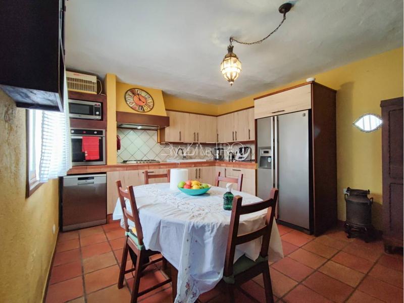 Foto a271f6e7-ca93-4b44-bad1-de902c86c8e4. Masía se vende casa independiente con vivienda anexa en Arafo