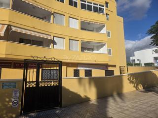 Apartament  Hermano pedro de bethencourt. Se vende apartamento en los cristianos , tenerife sur.