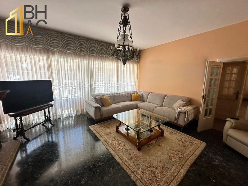 Foto aa4f6015-6161-432b-9194-361591c90c91. Casa amb calefacció piscina a Perillo Oleiros