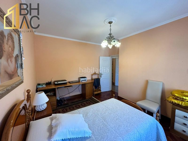 Foto d371dcbb-e3c9-4e81-8504-9110cf033f27. Casa amb calefacció piscina a Perillo Oleiros