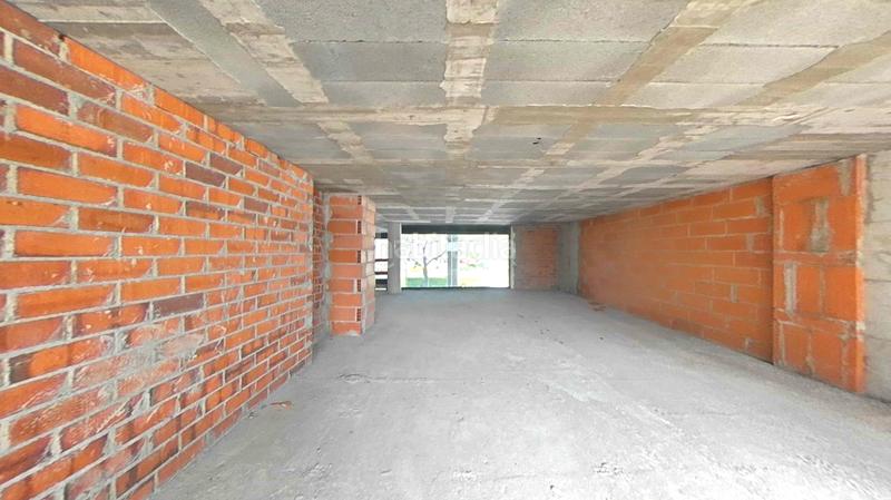 Foto ba3f38b1-f349-45a6-bdd1-544b19f8c334. Local comercial en Mercat-Mas Moixa Blanes