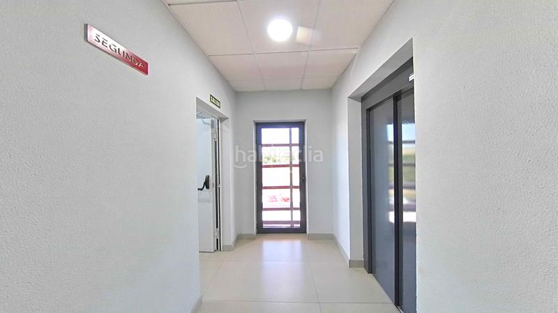 Foto 01b84ae1-044f-40ce-88e9-1da03fbb0544. Bureau dans Salteras