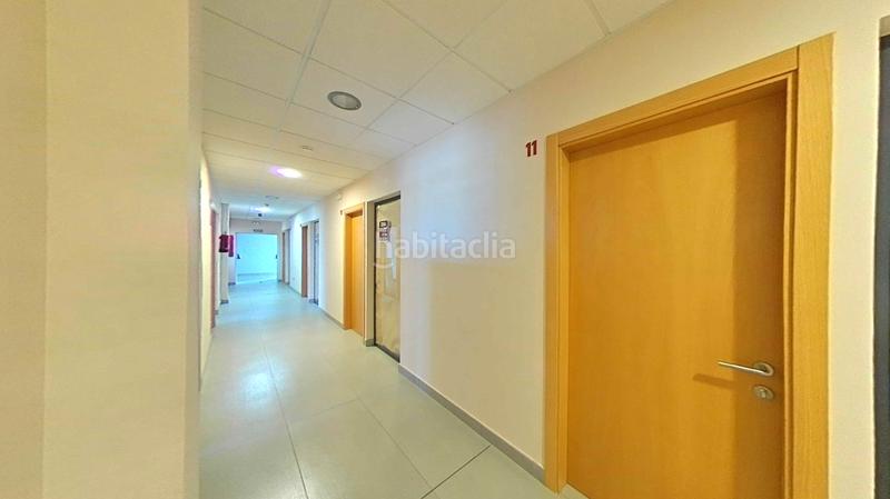 Foto 563fa0b6-3463-46a5-99fc-35e38239c04f. Ufficio in Salteras