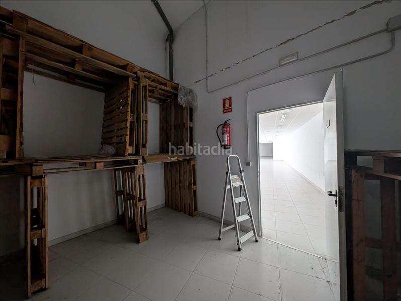 Foto f4038d0c-78af-4294-9165-bd852846d80b. Locale commerciale in Burela