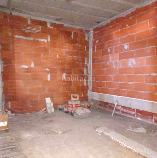 Foto 96266f6b-b8a2-4a1e-bc65-b3c807305f66. Local comercial a Bembibre