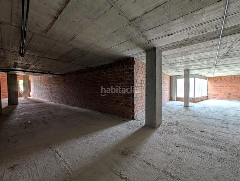 Foto 427c27b8-200b-405f-bada-70e8d7c0782e. Locale commerciale in Burela