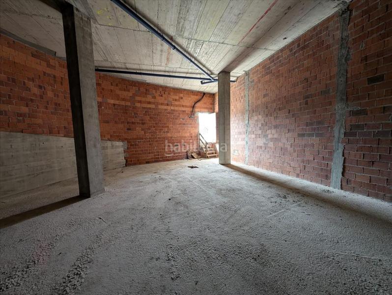 Foto 4e94daaa-01c1-48ef-a51e-df63f86e393f. Locale commerciale in Burela