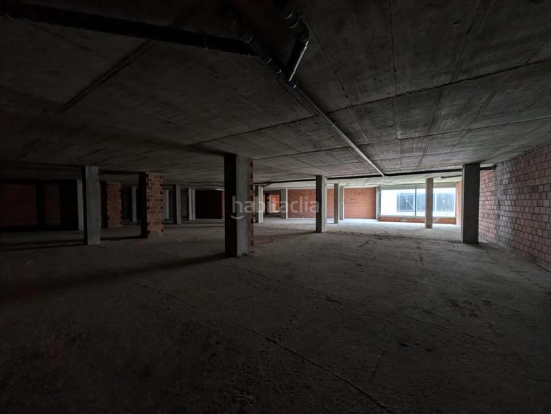 Foto 557ac8af-3ea2-40f7-a48f-e0221f54f34e. Locale commerciale in Burela