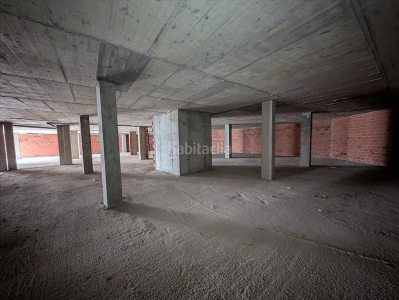 Foto b7b64d82-4371-433e-88b1-22188be532c6. Locale commerciale in Burela