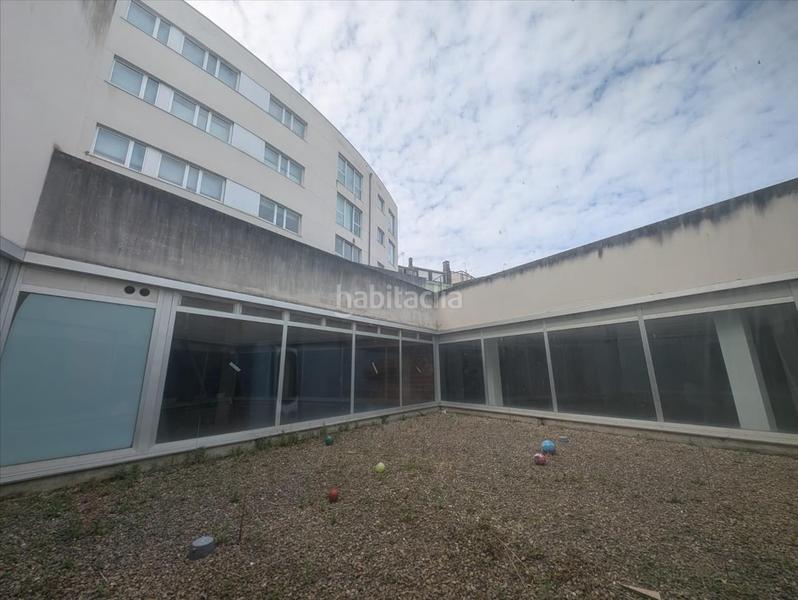 Foto ec36bc15-be58-436d-badb-68ece62288d5. Locale commerciale in Burela