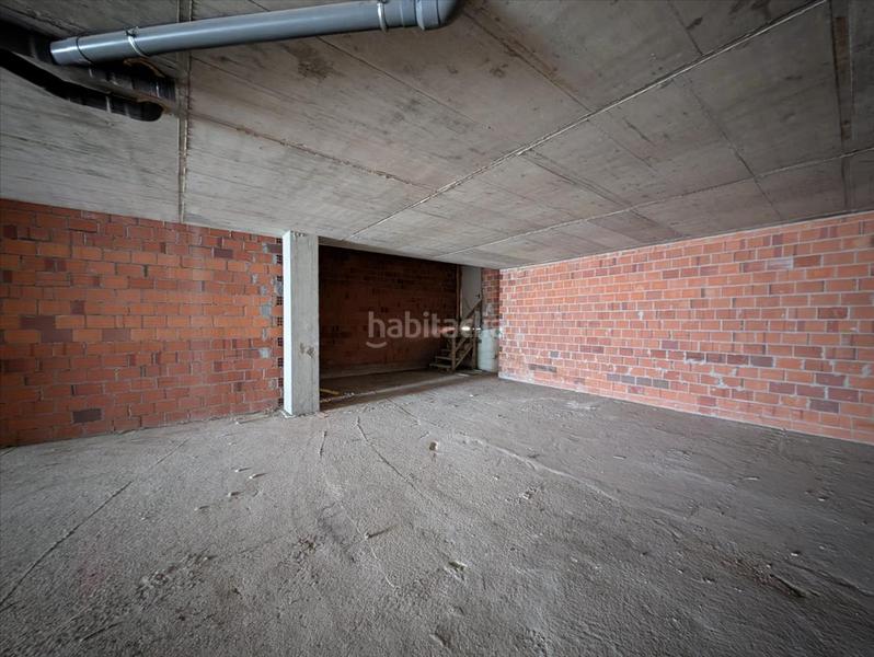 Foto fca88def-f171-4271-b9f5-0ab416d4b9ca. Locale commerciale in Burela