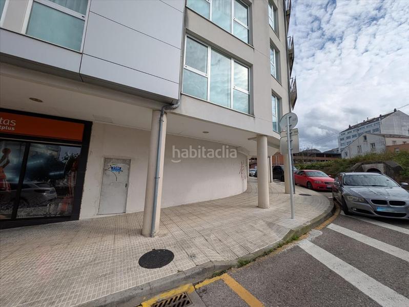 Foto fcd1a01b-89cf-4a0a-a0ec-b851caea19d1. Locale commerciale in Burela