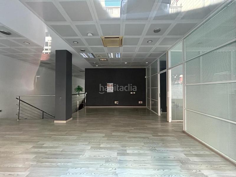 Foto 7ca13b73-28c5-40ac-ae19-47811e9e8cdc. Locale commerciale in Santa Catalina - Canteras Palmas de Gran Canaria (Las)