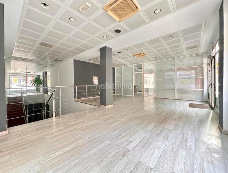 Foto b45b2b7d-a80a-4a5d-9870-afd798799a26. Locale commerciale in Santa Catalina - Canteras Palmas de Gran Canaria (Las)