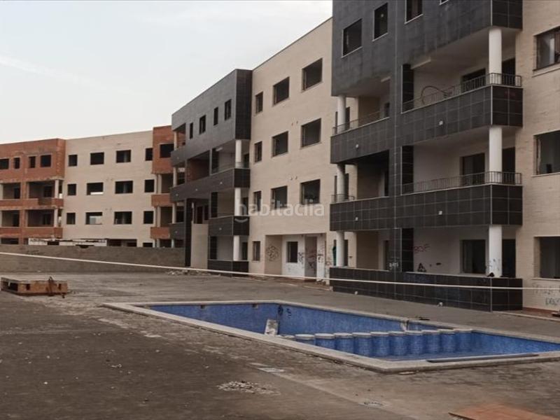 Foto 7ad0b9f2-7cfc-4278-abcd-71ea301e53a3. Aparcament cotxe a Carcaixent