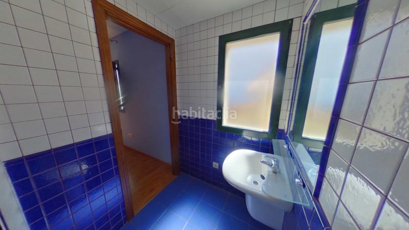 Foto aa990d67-1022-40ad-a0ab-ca21d38fbdd0. Edifici a Baños de Montemayor