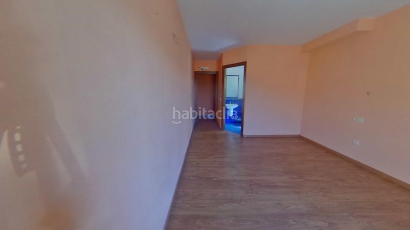 Foto e947cf2d-daef-484b-8f33-2070852bc3a3. Edifici a Baños de Montemayor