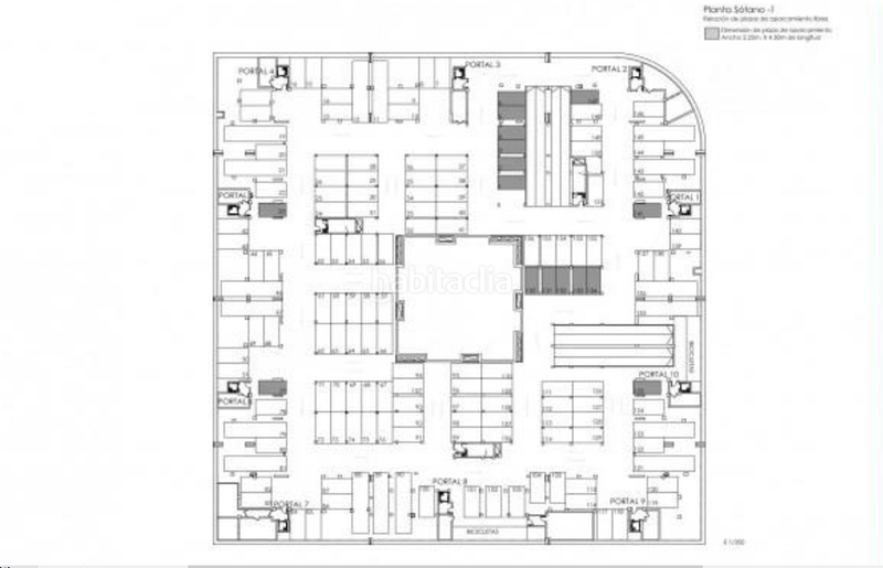 Foto 567c3a95-4a05-4025-83cf-9755e2266331. Parking voiture dans Valdezorras - El Gordillo Sevilla