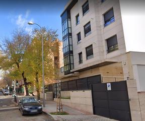 Parking coche  Bueso pineda