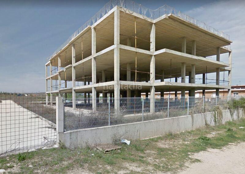 Foto cbfd4bda-46dc-4a91-beb9-c5496400ab0c. Autoparkplatz in Galilea