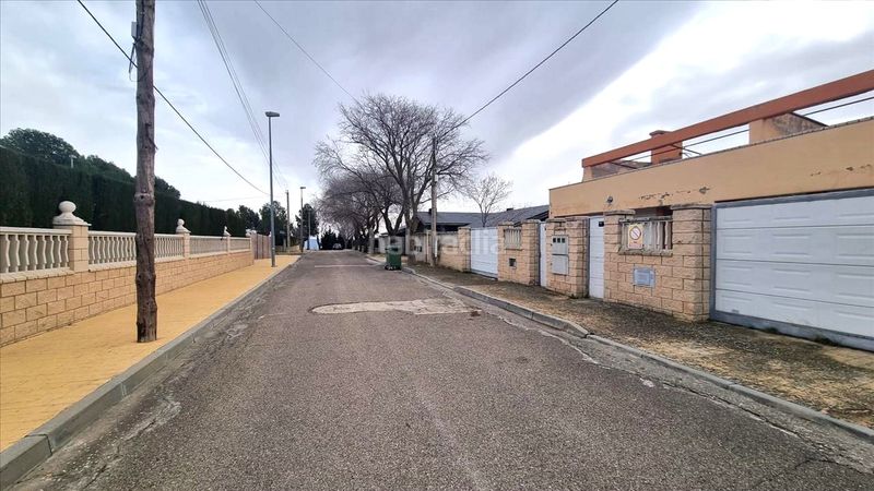 Foto f79b1ed6-84a2-42cf-a326-fb2d0d143514. Xalet amb aparcament a Muela (La)