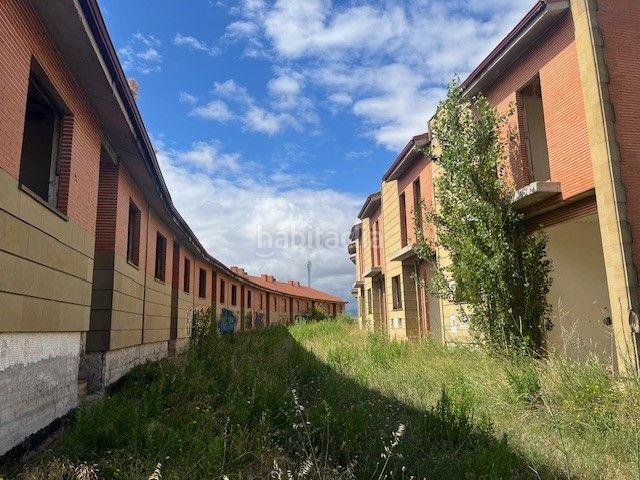 Foto 1d5baa9c-3e04-41b8-b3e5-0a70f10357ca. Chalet en Briones