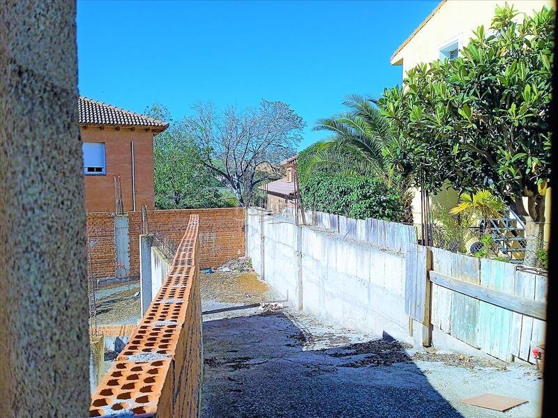 Foto ade5945d-9aa6-47ec-9295-a6c829f91f3f. Piso en Iriépal-Taracena-Valdenoches Guadalajara