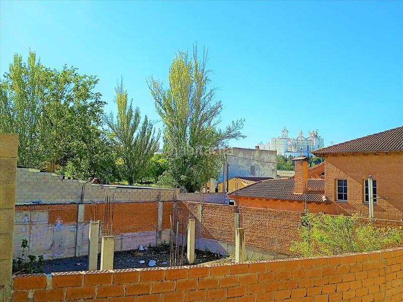 Foto ed30f6d1-b5c2-4850-91c7-856c096a8220. Piso en Iriépal-Taracena-Valdenoches Guadalajara