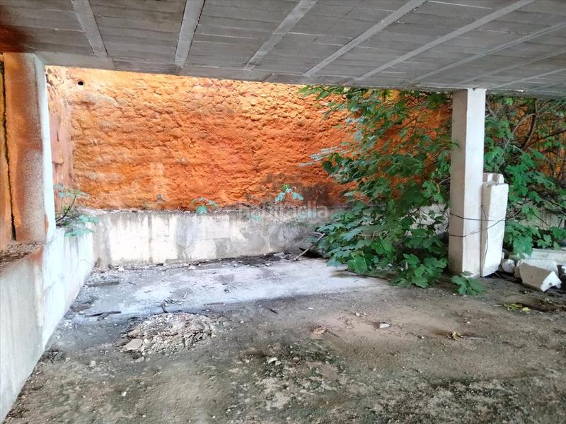 Foto 794c0611-f5ce-4272-81c9-94ea84ec7c17. Parking coche en Enguera