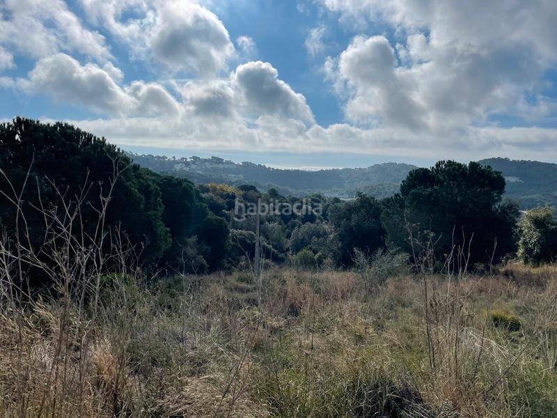 Foto 7e73282e-01b8-4ad4-9681-842a3097e005. Terreny residencial a Mont Ferrant-Joan Carles I Blanes