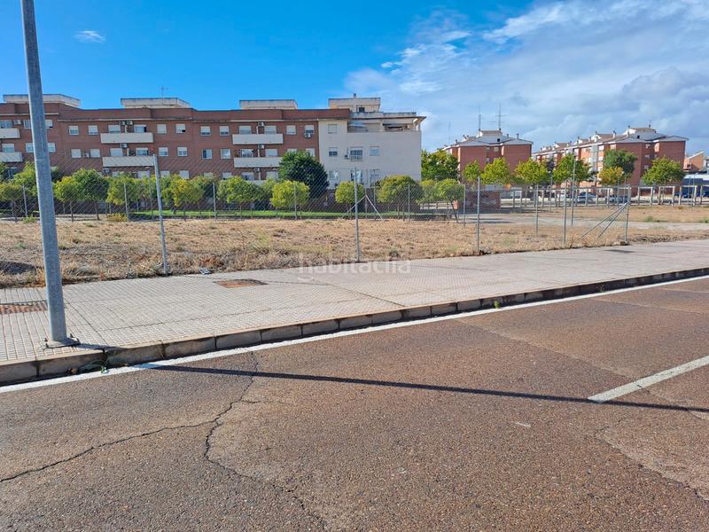 Foto 2b4c3c5b-18f2-4d26-9049-d446fefaea4b. Terreny residencial a Carretera de Sevilla - Los Montitos Badajoz