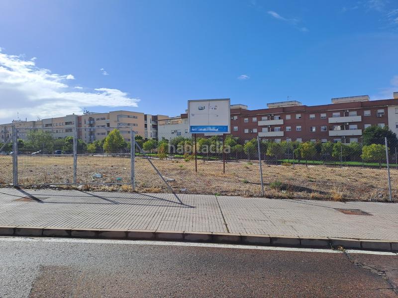 Foto 869edad2-0cb8-4685-adb1-fff9352e8704. Residential plot in Carretera de Sevilla - Los Montitos Badajoz